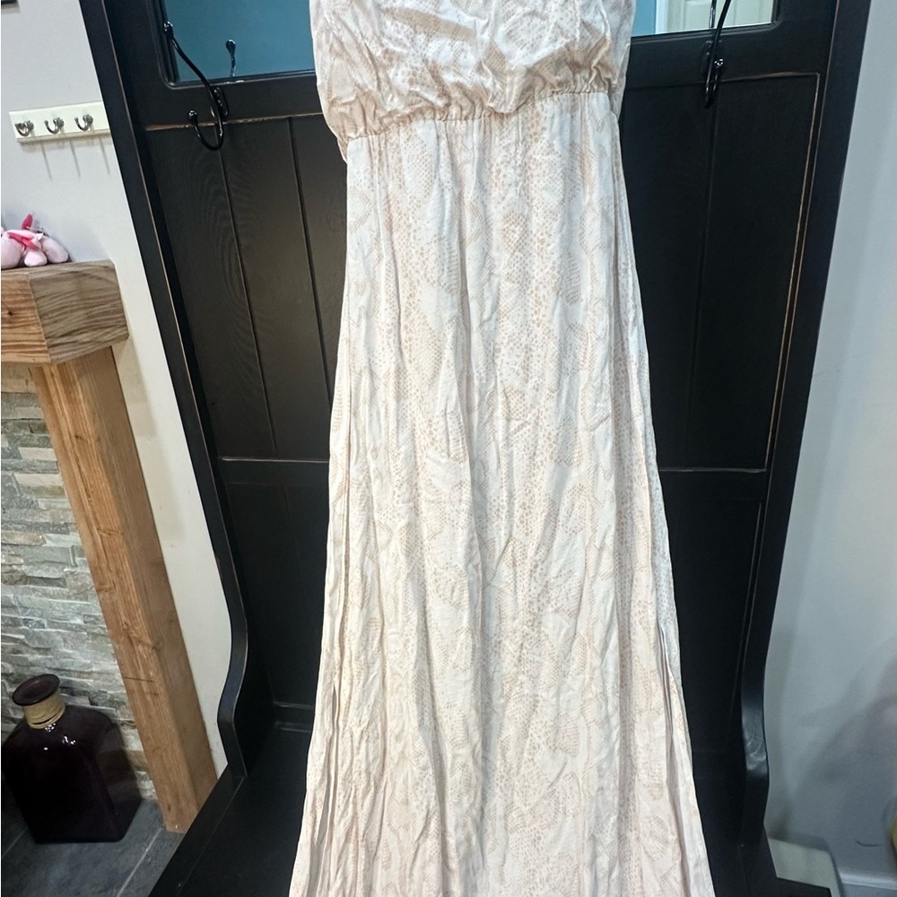 Bella Luxx Cream Maxi Dress